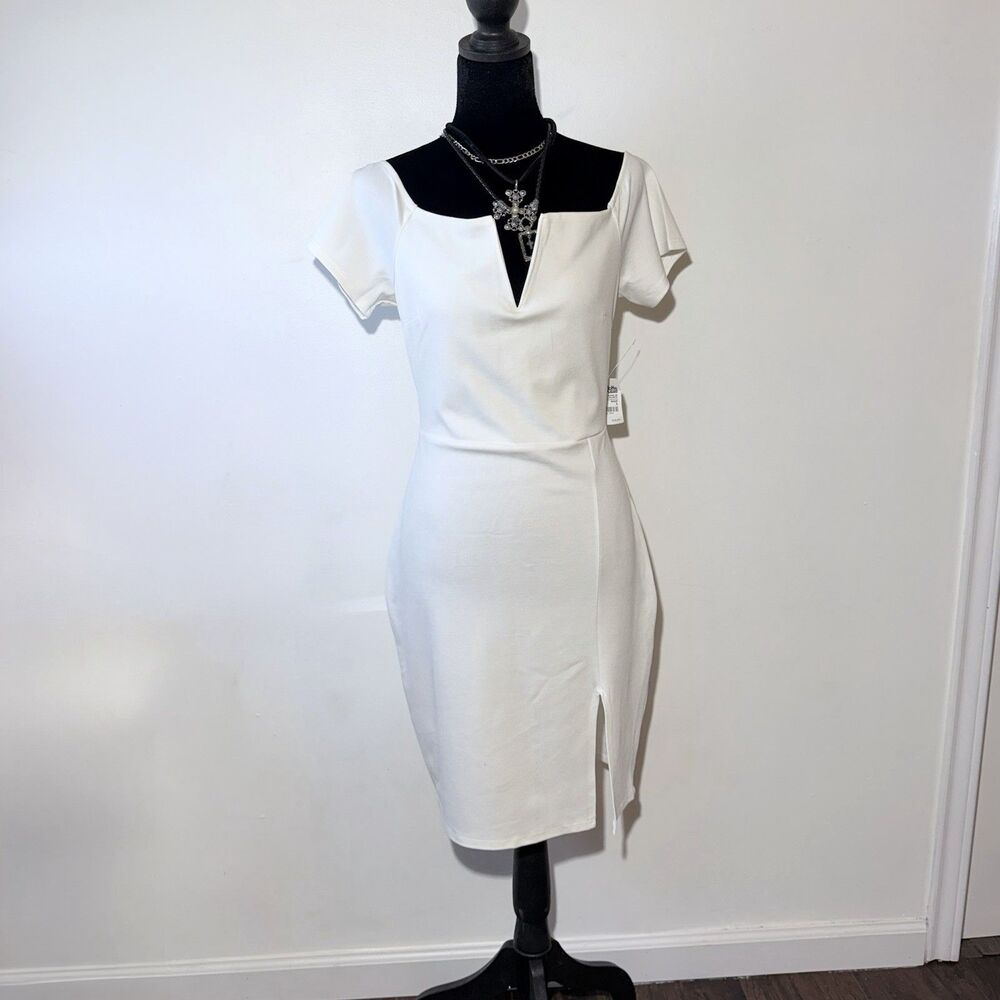 Charlotte Russe Ivory Bodycon Dress Women’s L Stretch Cap Sleeves NWT